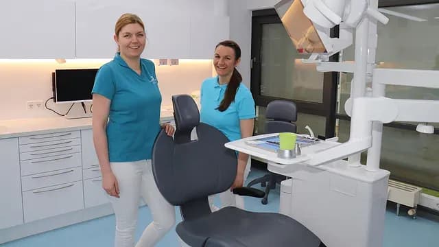 Zahnärzte am Tierpark